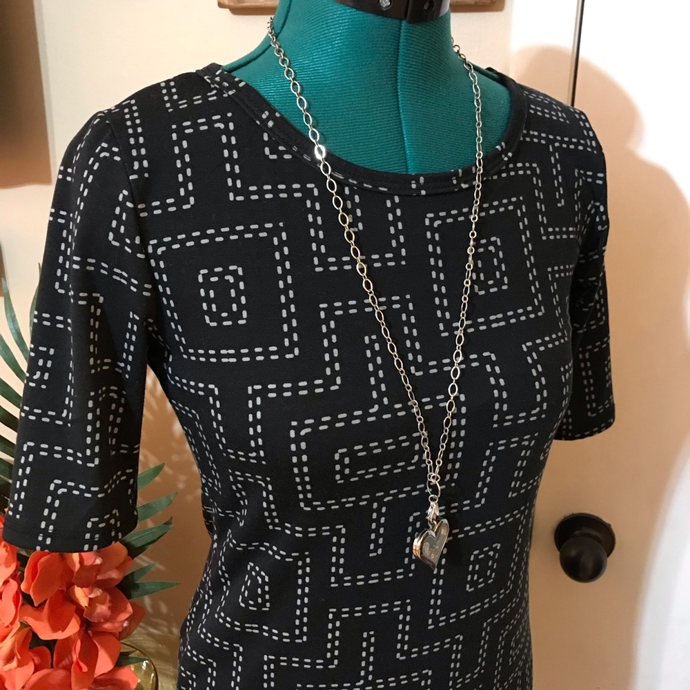 LuLaRoe Julia dress - Picture 6 of 7